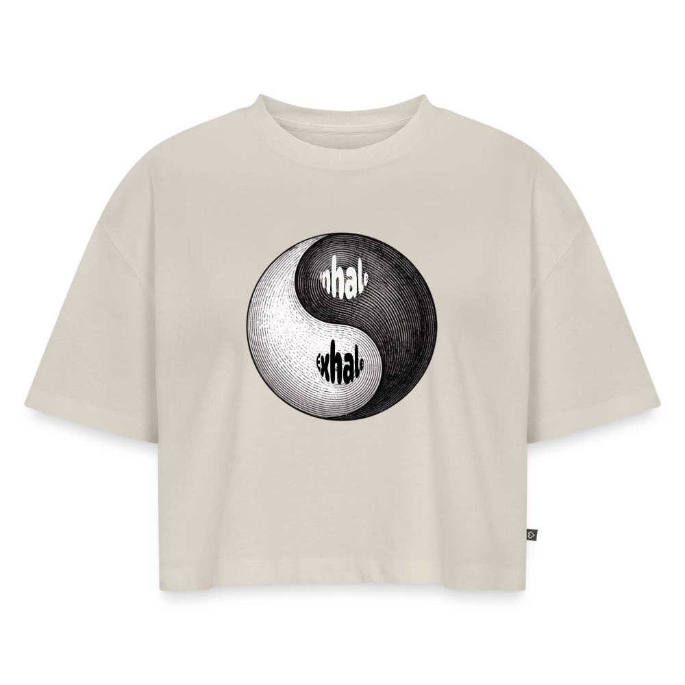 Women’s Premium Oversized Organic Cropped T-Shirt - beige